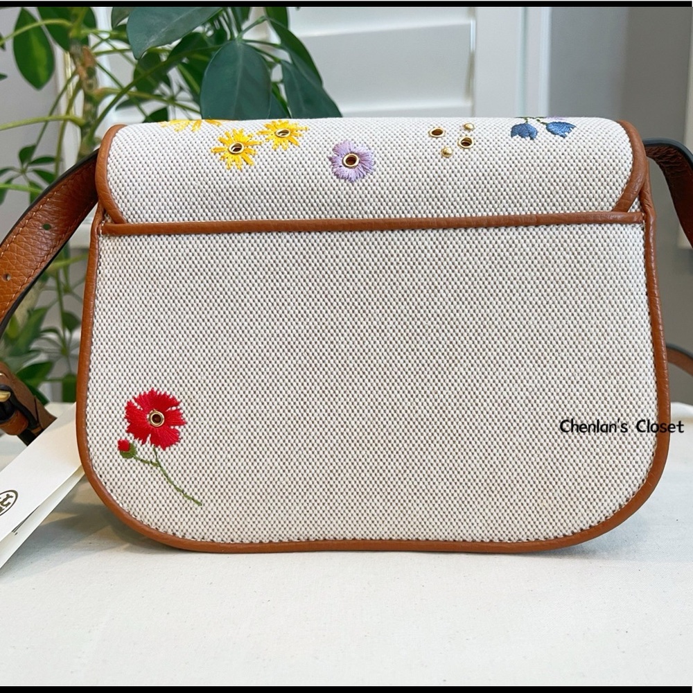 ✨🎀NeW! Tory Burch Britten Floral Small Canvas Saddle Bag - Picture 6 of 12